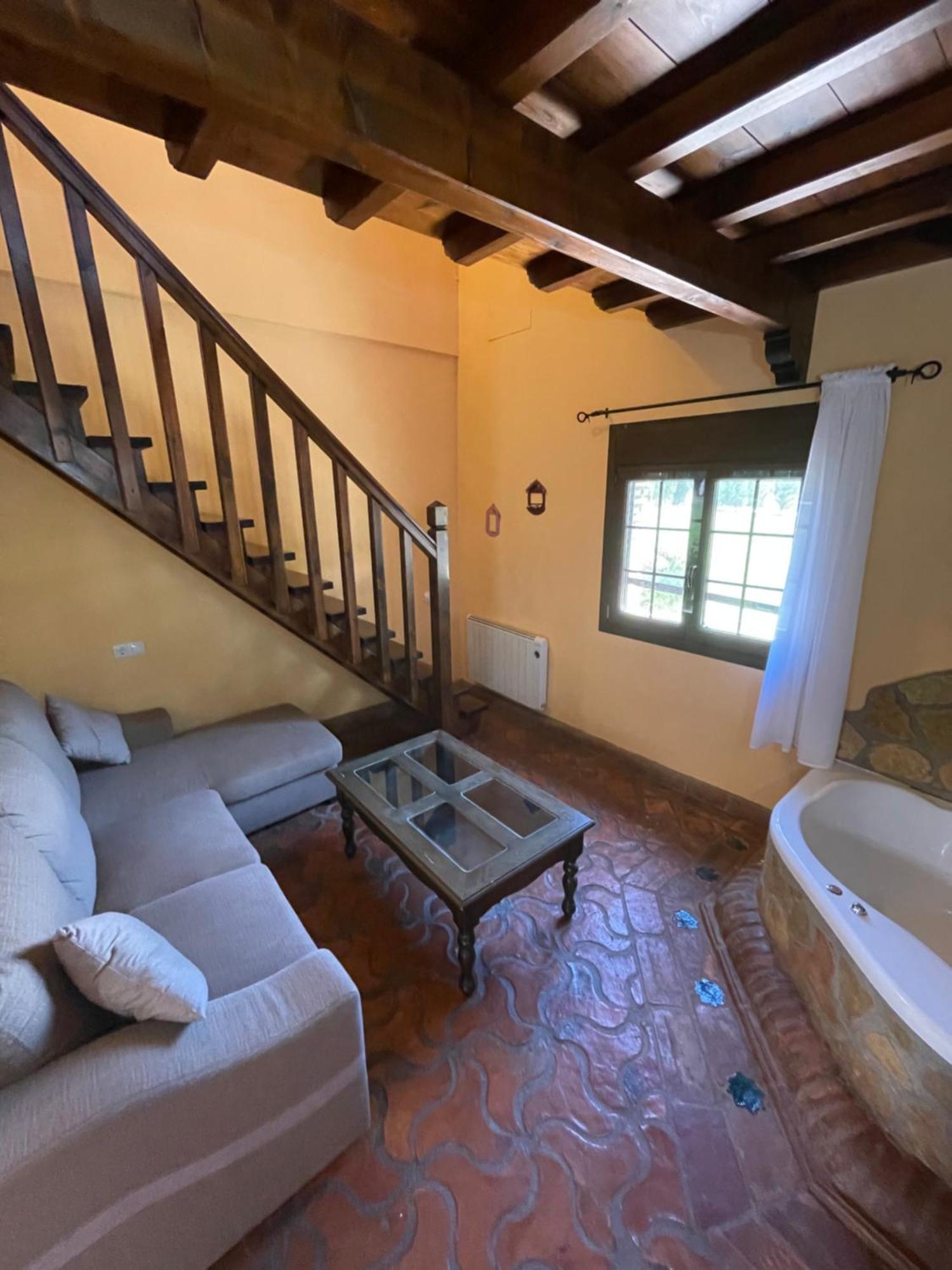Hotel La Hacienda Del Marquesado Albunan Esterno foto