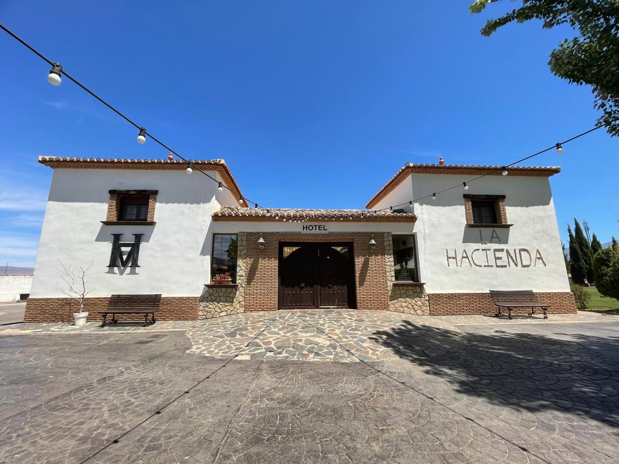 Hotel La Hacienda Del Marquesado Albunan Esterno foto