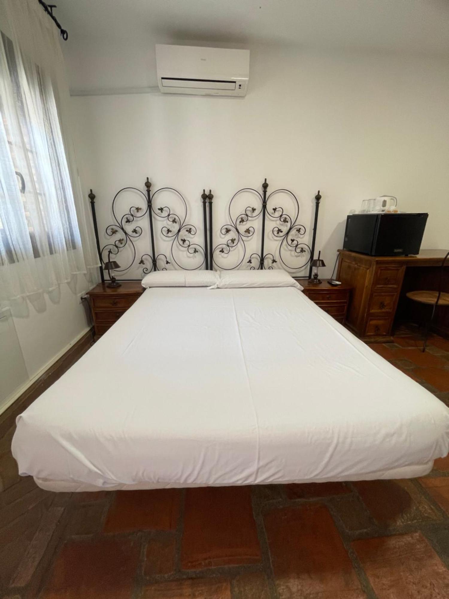 Hotel La Hacienda Del Marquesado Albunan Esterno foto