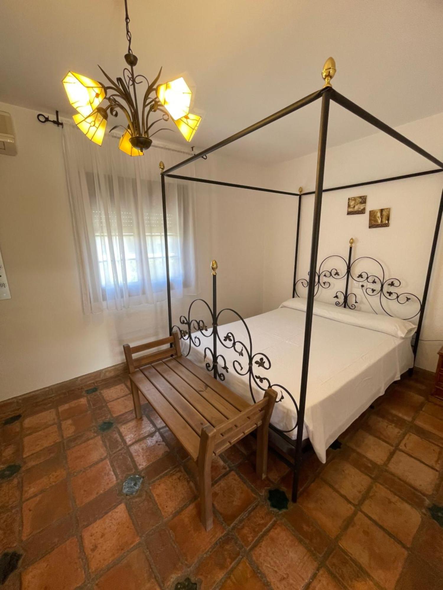 Hotel La Hacienda Del Marquesado Albunan Esterno foto