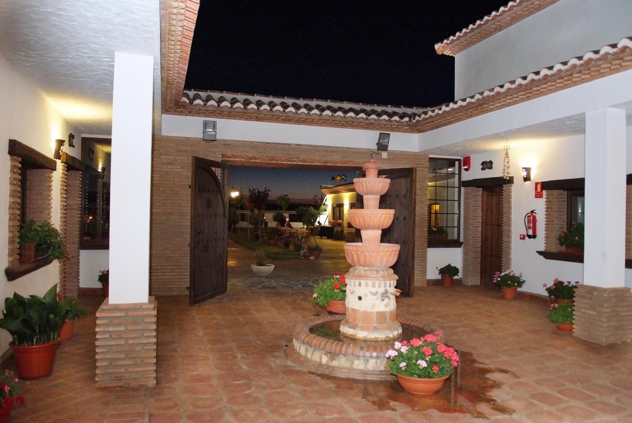 Hotel La Hacienda Del Marquesado Albunan Esterno foto