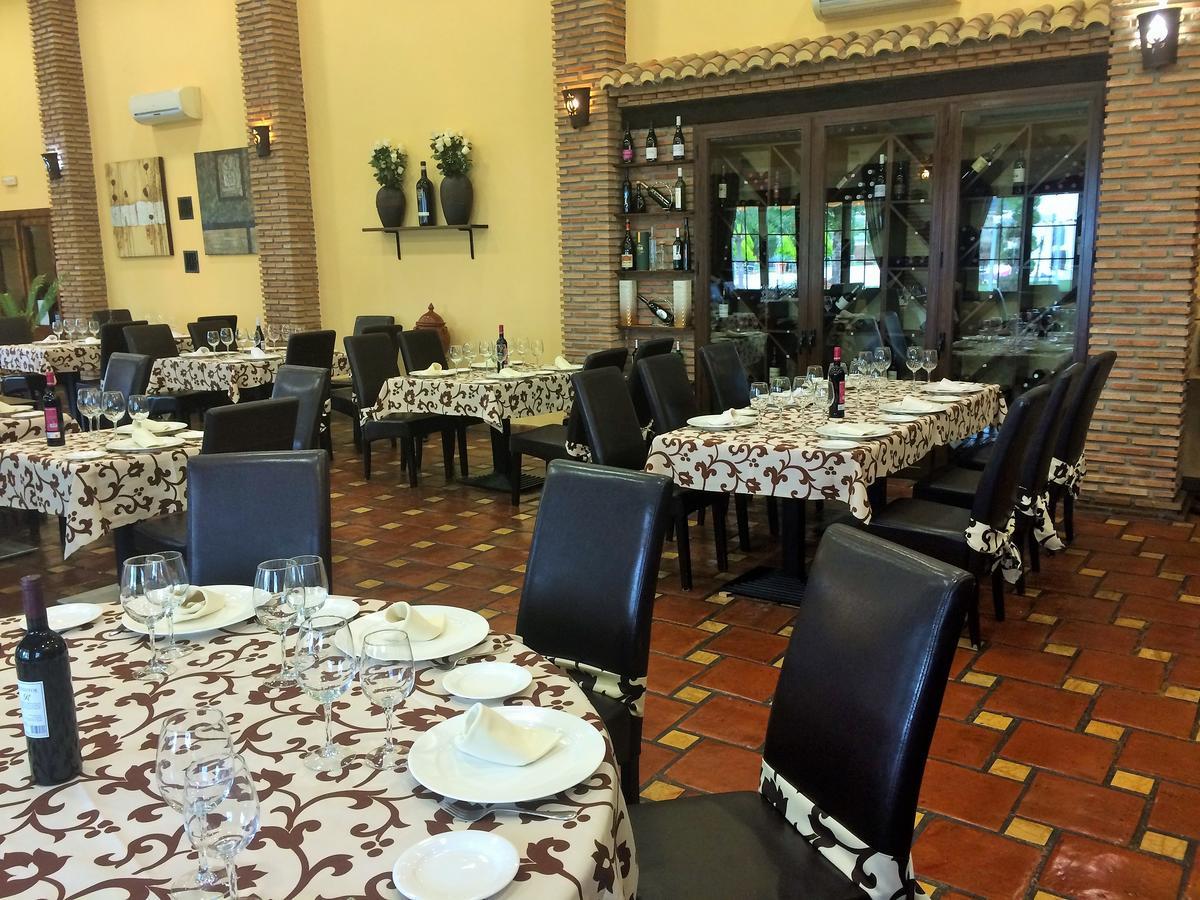 Hotel La Hacienda Del Marquesado Albunan Esterno foto